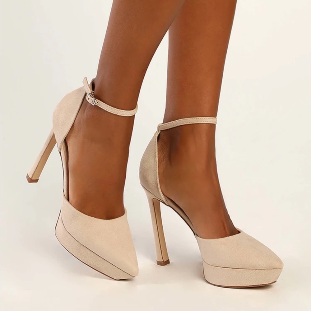Lulu’s Salena nude suede platform SZ 8.5 NWOT